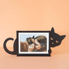 Cargar imagen en el visor de la galería, Hidden Cat Black Metal Photo  Frame
