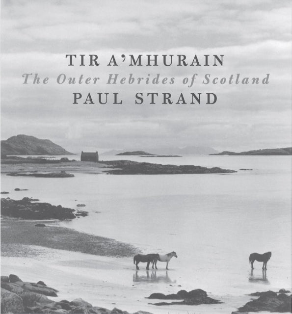 Tir a'Mhurain : The Outer Hebrides of Scotland-9781780274232