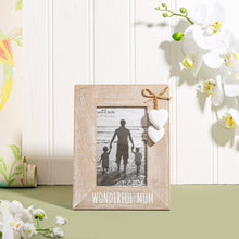 Cargar imagen en el visor de la galería, Wonderful Mum Heart Frame
